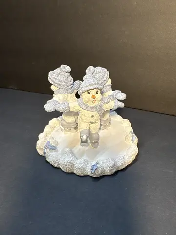 "Holiday on Ice"