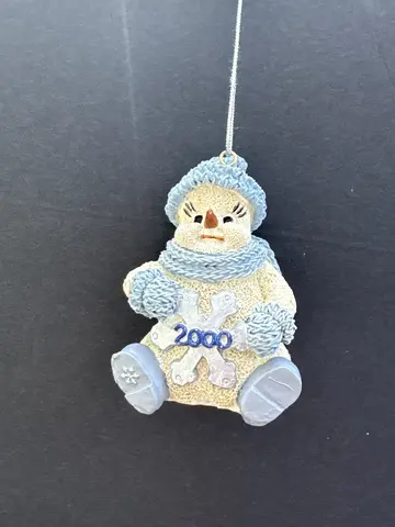 Top Hat with 2000 Snowflake