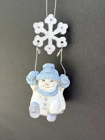 Everest on Swing Ornament