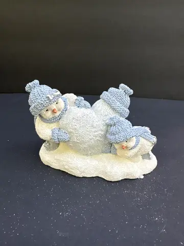 Making Snow Heart